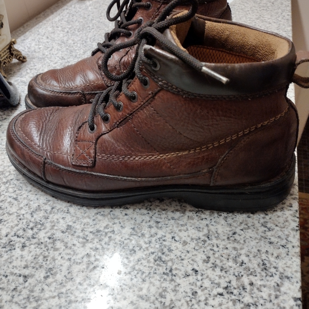Docker man boots size 10